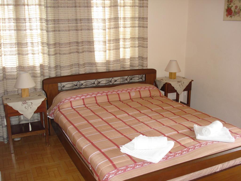 Alkmini Hotell Áyios Dhimítrios Exteriör bild