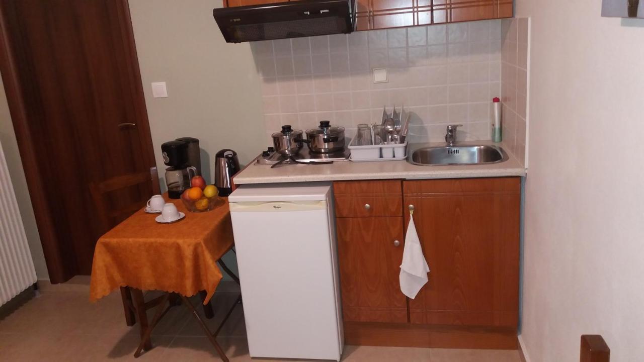 Alkmini Hotell Áyios Dhimítrios Exteriör bild