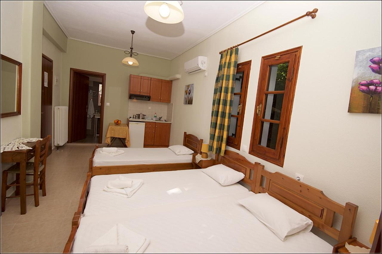 Alkmini Hotell Áyios Dhimítrios Exteriör bild