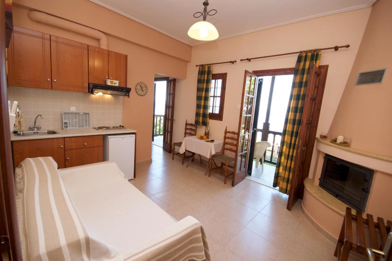 Alkmini Hotell Áyios Dhimítrios Exteriör bild
